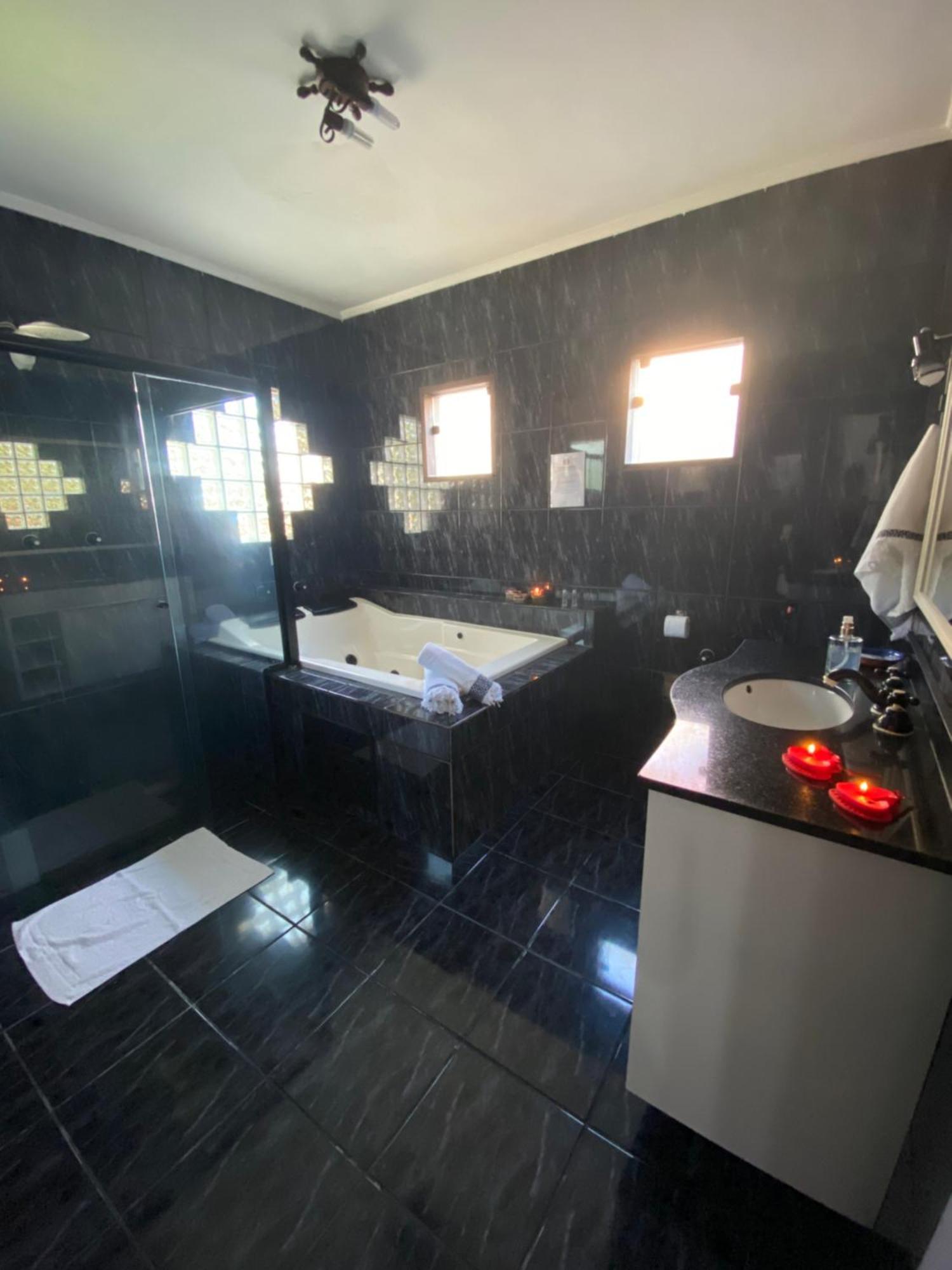Bahan Suites Privativas - Ideal Para Casais Ubatuba Extérieur photo